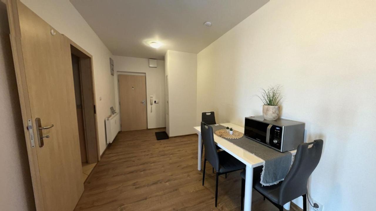 2 Room Apartment - V Blizkosti Nizkych Tatier 406, Apartmany Liptov Liptovský Mikuláš Exterior foto